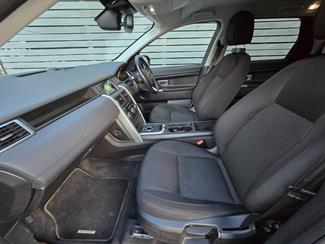 2016 Land Rover Discovery Sport - Thumbnail