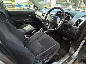 2006 MITSUBISHI outlander - Thumbnail