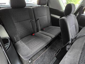 2005 Toyota IPSUM - Thumbnail