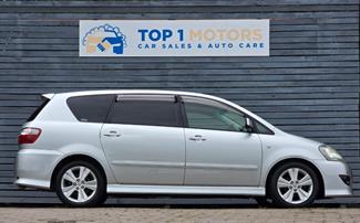 2005 Toyota IPSUM - Thumbnail