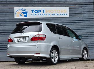 2005 Toyota IPSUM - Thumbnail