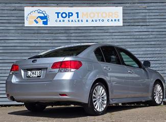 2011 Subaru Legacy - Thumbnail