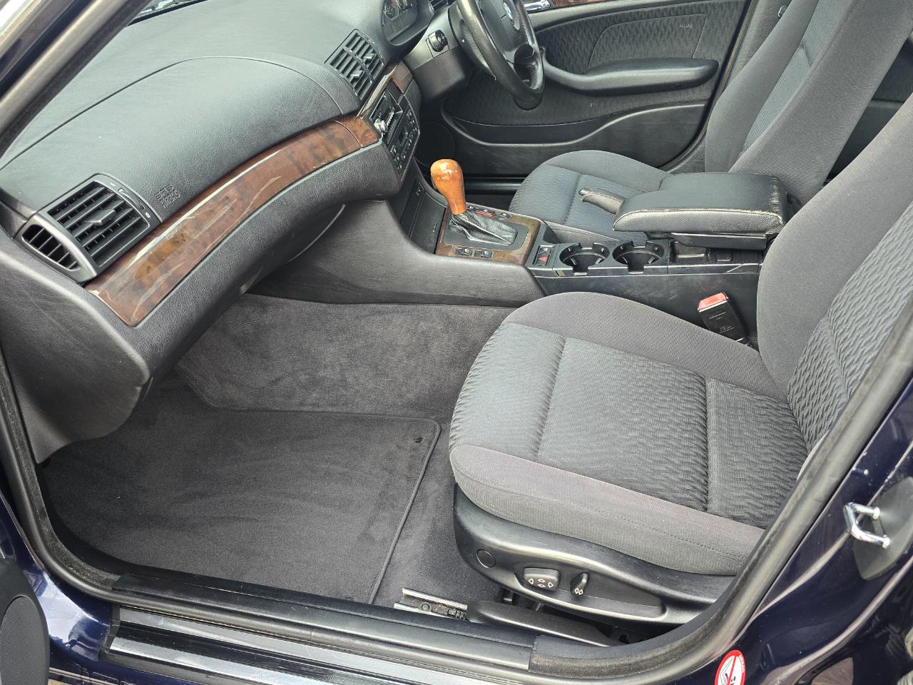 2001 BMW 330i