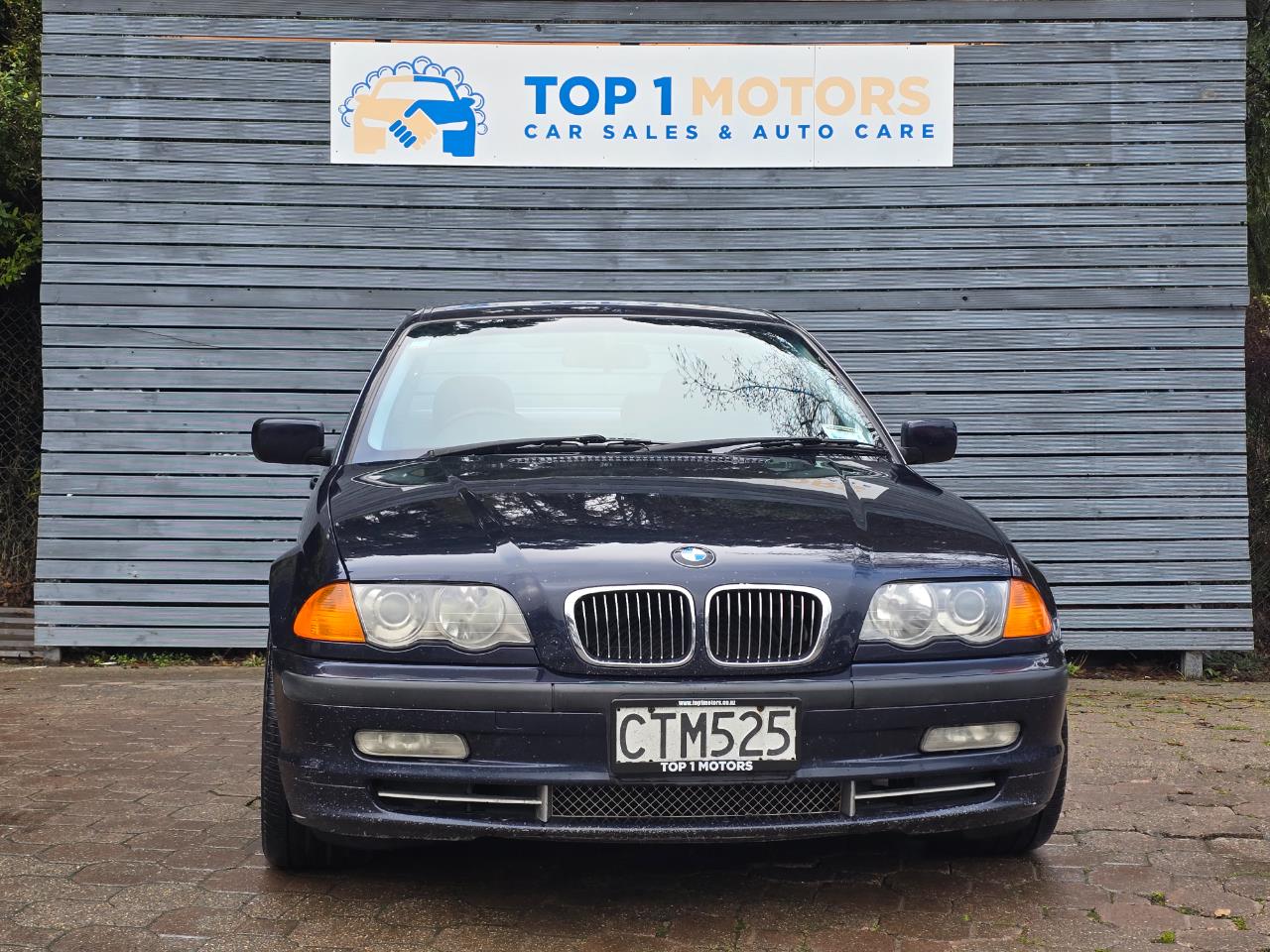 2001 BMW 330i