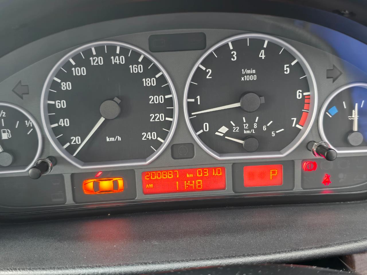 2001 BMW 330i