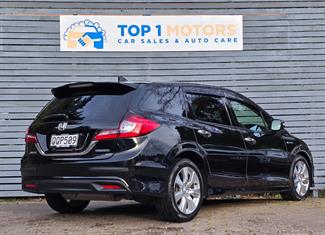 2015 Honda Jade - Thumbnail