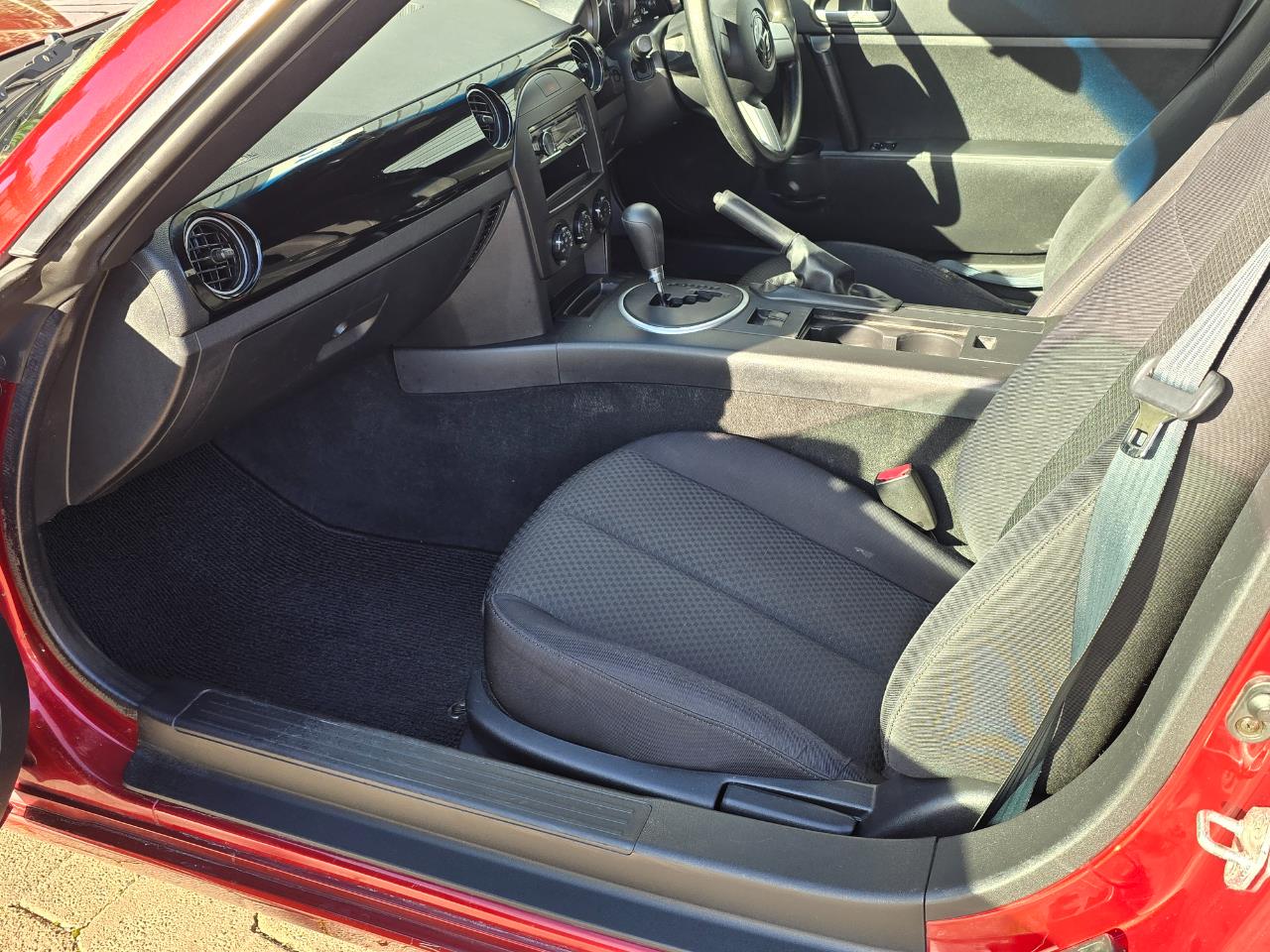2005 Mazda mx5