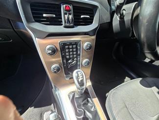 2013 Volvo V40 - Thumbnail