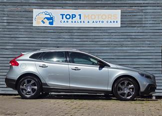 2013 Volvo V40 - Thumbnail