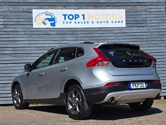 2013 Volvo V40 - Thumbnail