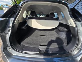 2016 Nissan X-TRAIL - Thumbnail