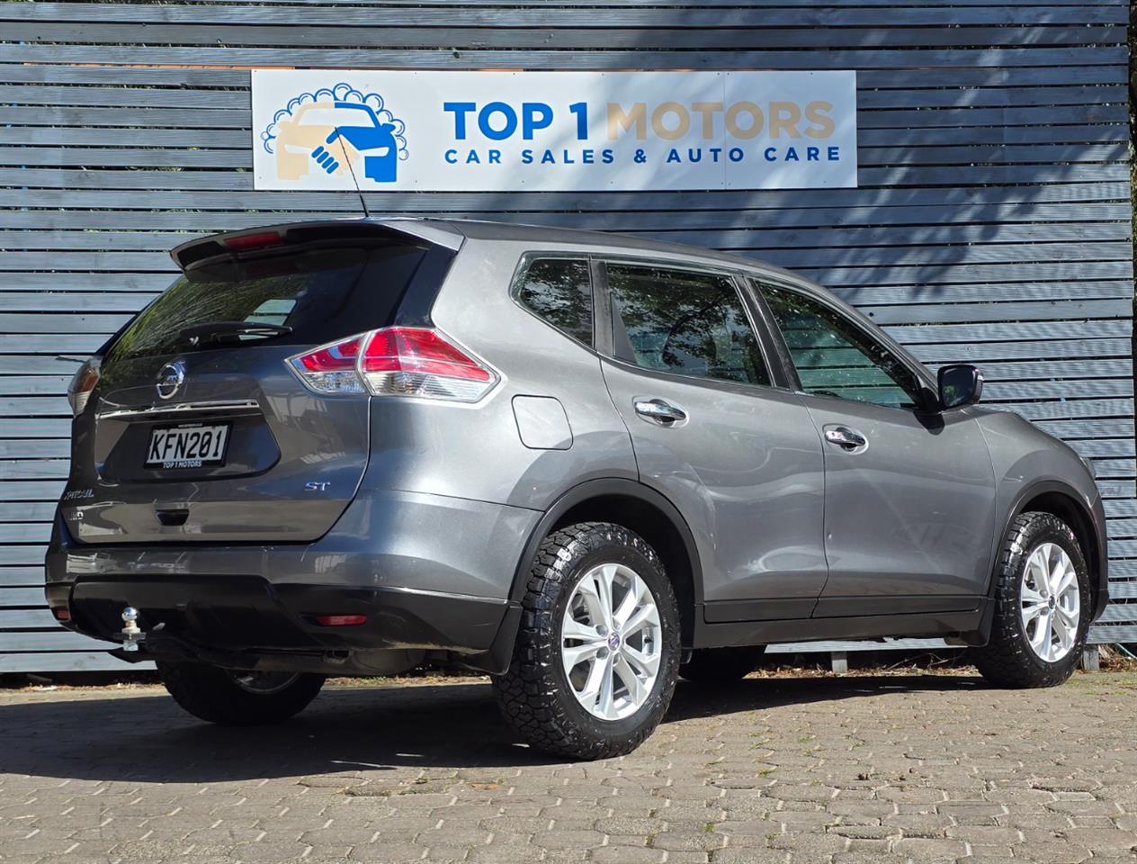 2016 Nissan X-TRAIL
