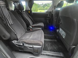 2012 Toyota vellfire - Thumbnail