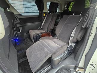 2012 Toyota vellfire - Thumbnail