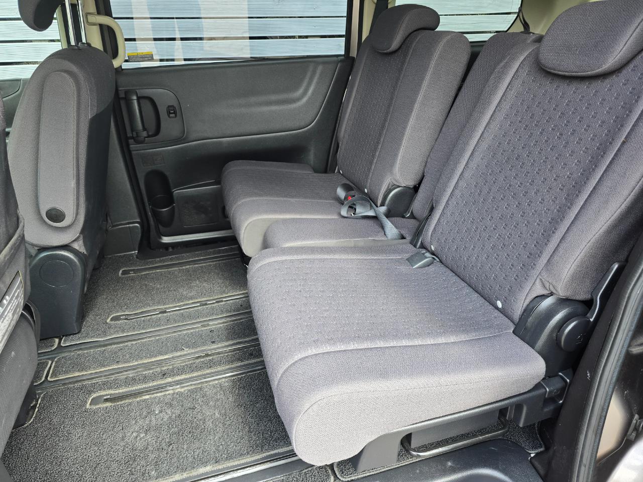 2005 NISSAN Serena
