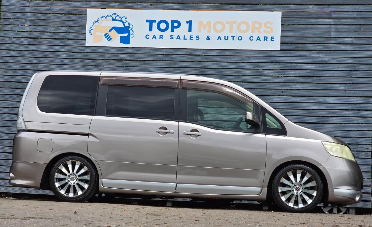 2005 NISSAN Serena