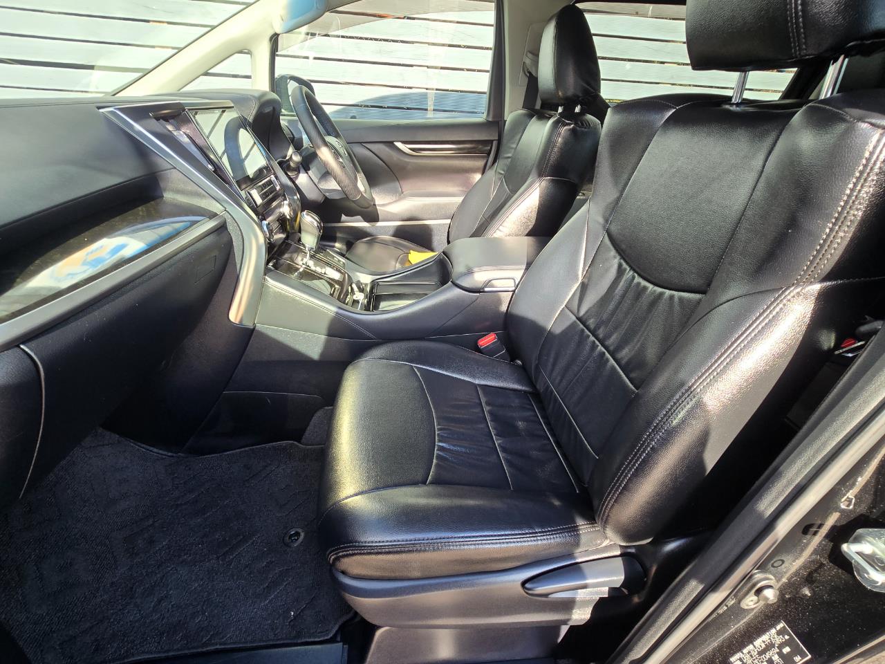 2015 Toyota ALPHARD