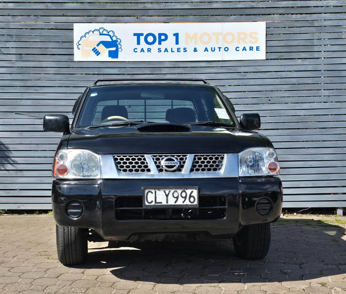 2005 NISSAN Navara