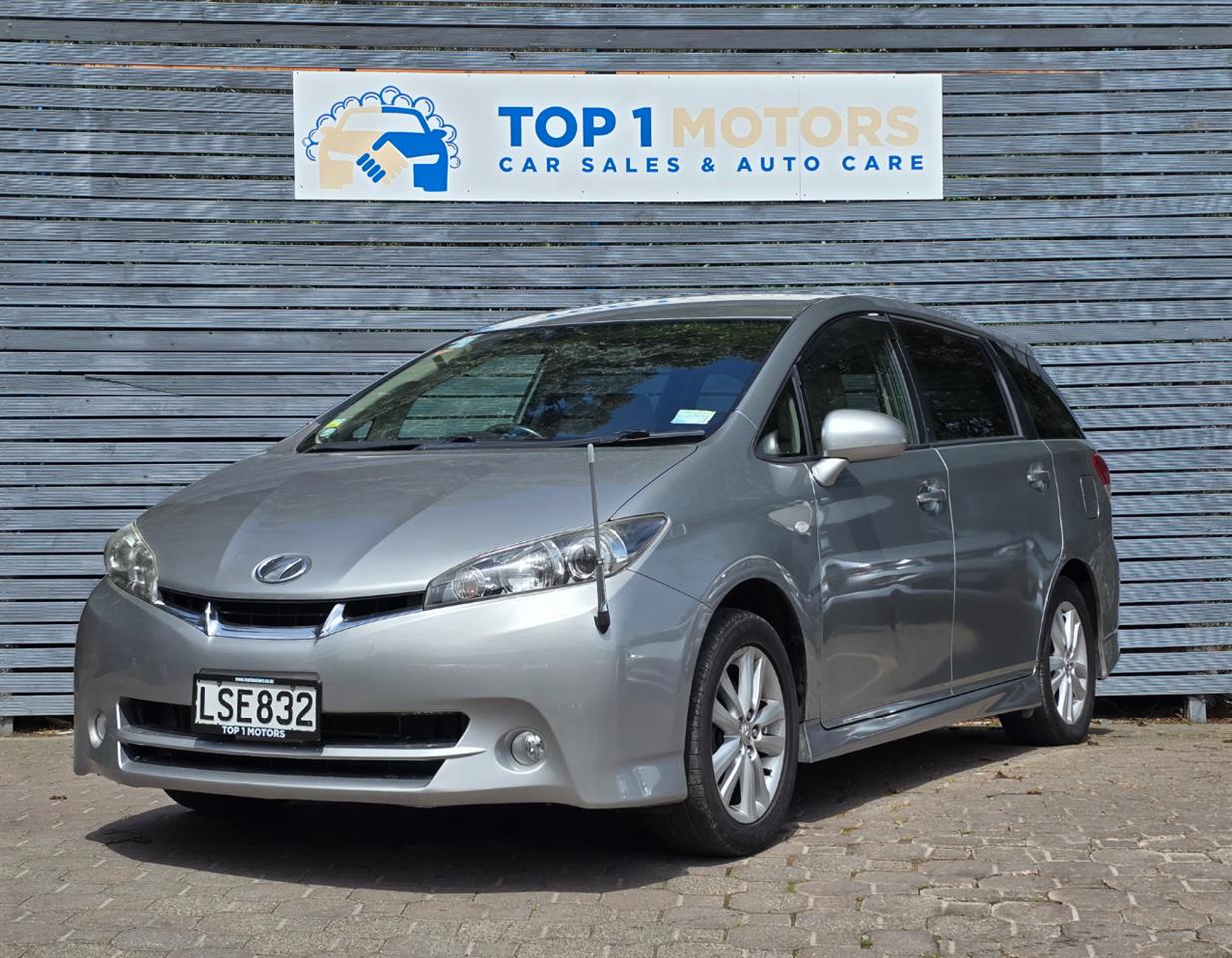 2009 Toyota WISH