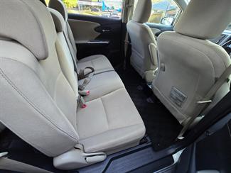 2009 Toyota WISH - Thumbnail