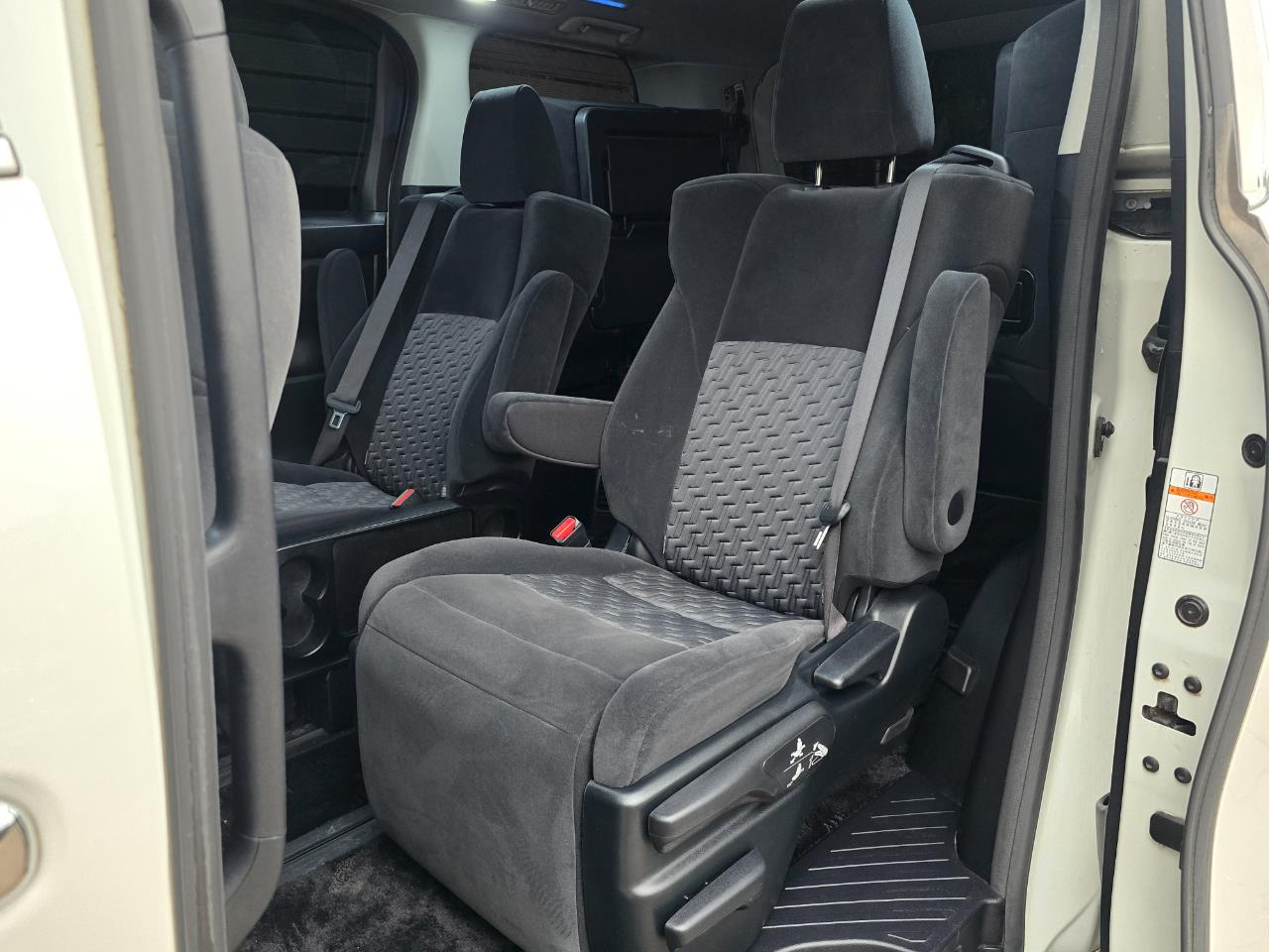 2017 Toyota ALPHARD