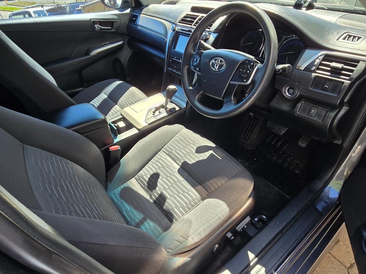 2015 Toyota AURION