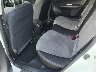 2010 Subaru IMPREZA - Thumbnail