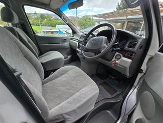 1999 Toyota HIACE - Thumbnail