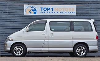 1999 Toyota HIACE - Thumbnail