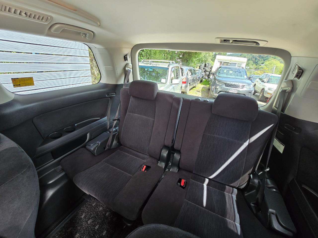 2013 Toyota vellfire