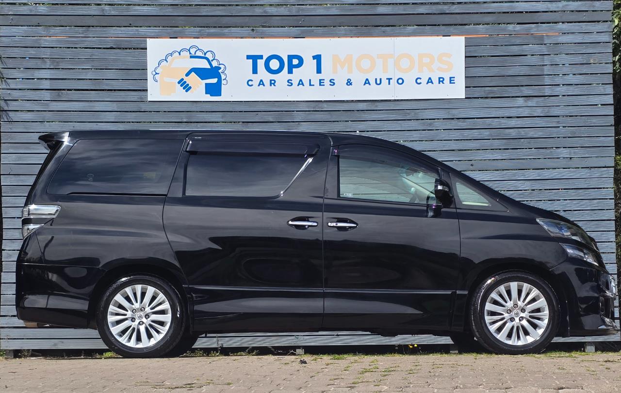 2013 Toyota vellfire