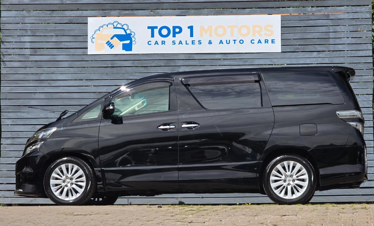 2013 Toyota vellfire