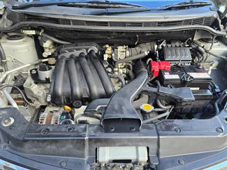 2005 NISSAN Tiida - Thumbnail