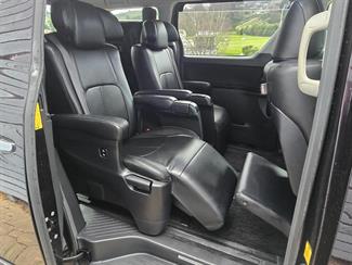 2012 Toyota vellfire - Thumbnail