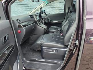 2012 Toyota vellfire - Thumbnail