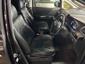 2012 Toyota vellfire - Thumbnail