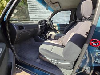 2004 Ford COURIER - Thumbnail