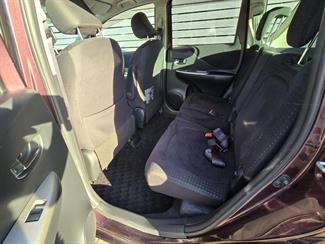 2009 Toyota Ractis - Thumbnail