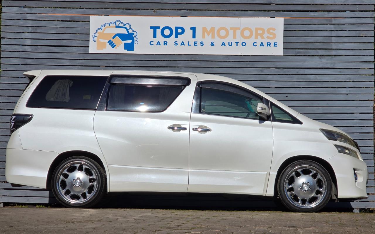 2013 Toyota vellfire