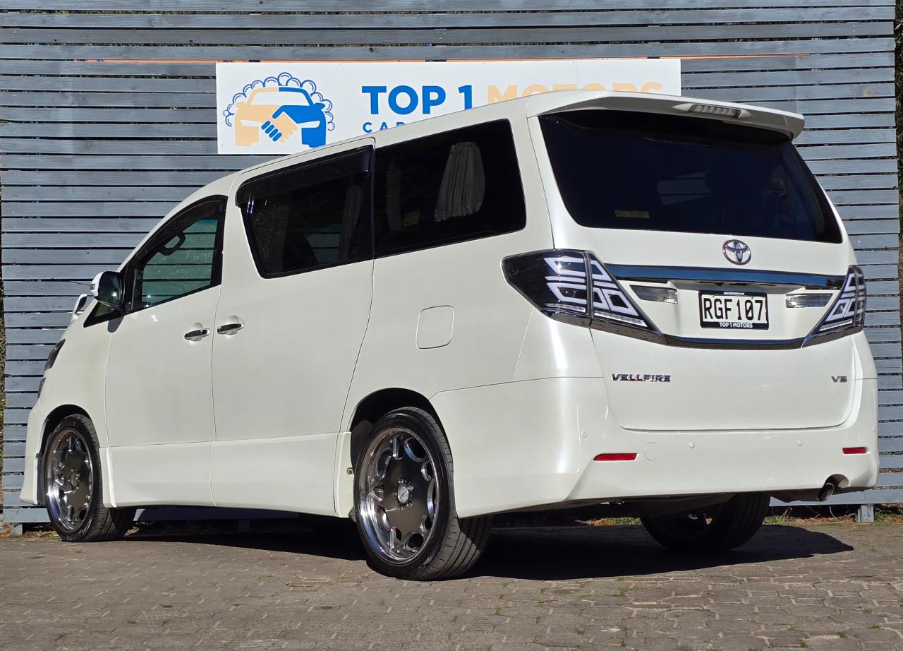 2013 Toyota vellfire