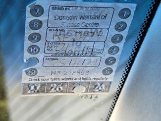 2004 Toyota Estima - Thumbnail