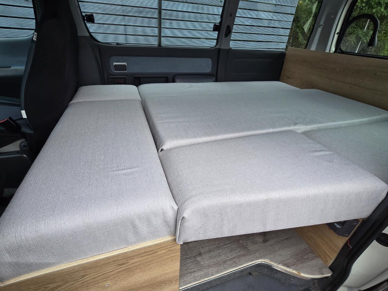 2000 Toyota Regius