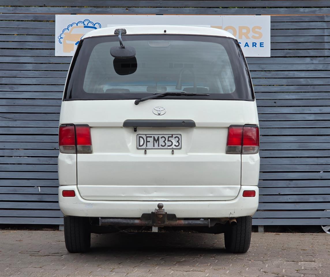 2000 Toyota Regius