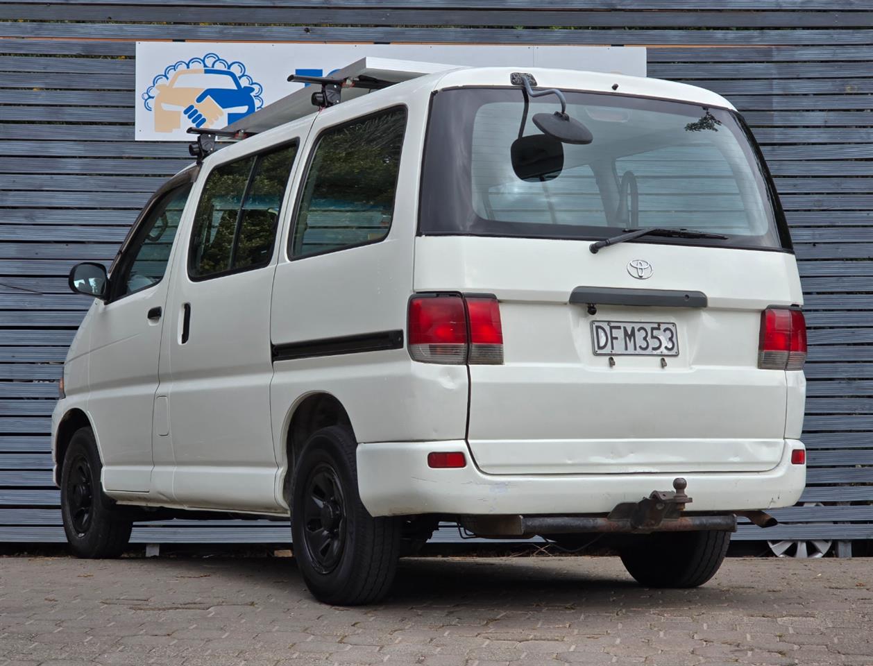 2000 Toyota Regius