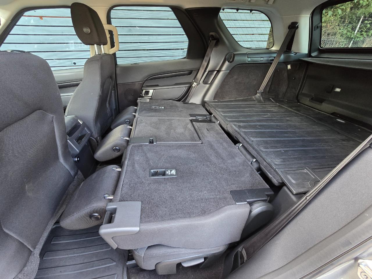 2018 Land Rover DISCOVERY