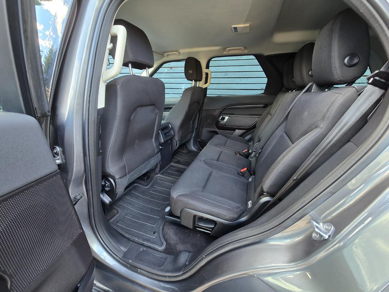 2018 Land Rover DISCOVERY