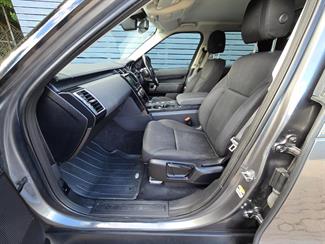 2018 Land Rover DISCOVERY - Thumbnail