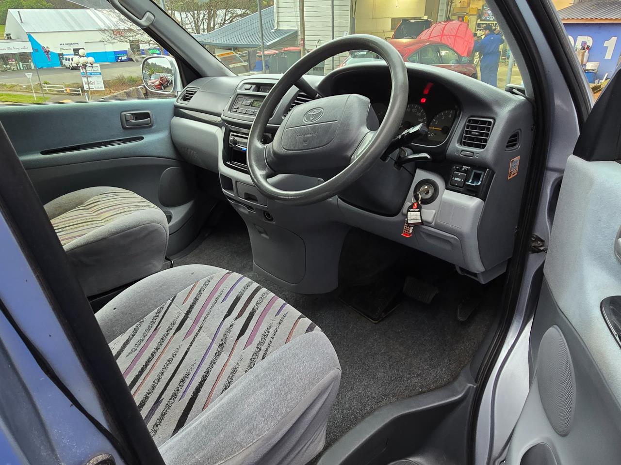 1997 Toyota HIACE