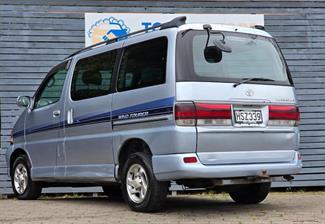 1997 Toyota HIACE - Thumbnail