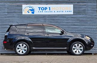 2008 Mitsubishi Outlander - Thumbnail